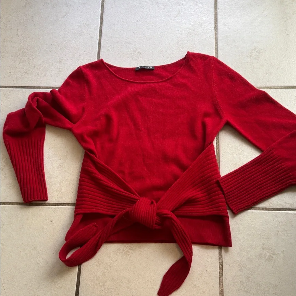 Tara Jarmon 100% Merino Wool Crew Neck Sweater with attached tie size S/M - Picture 2 of 5